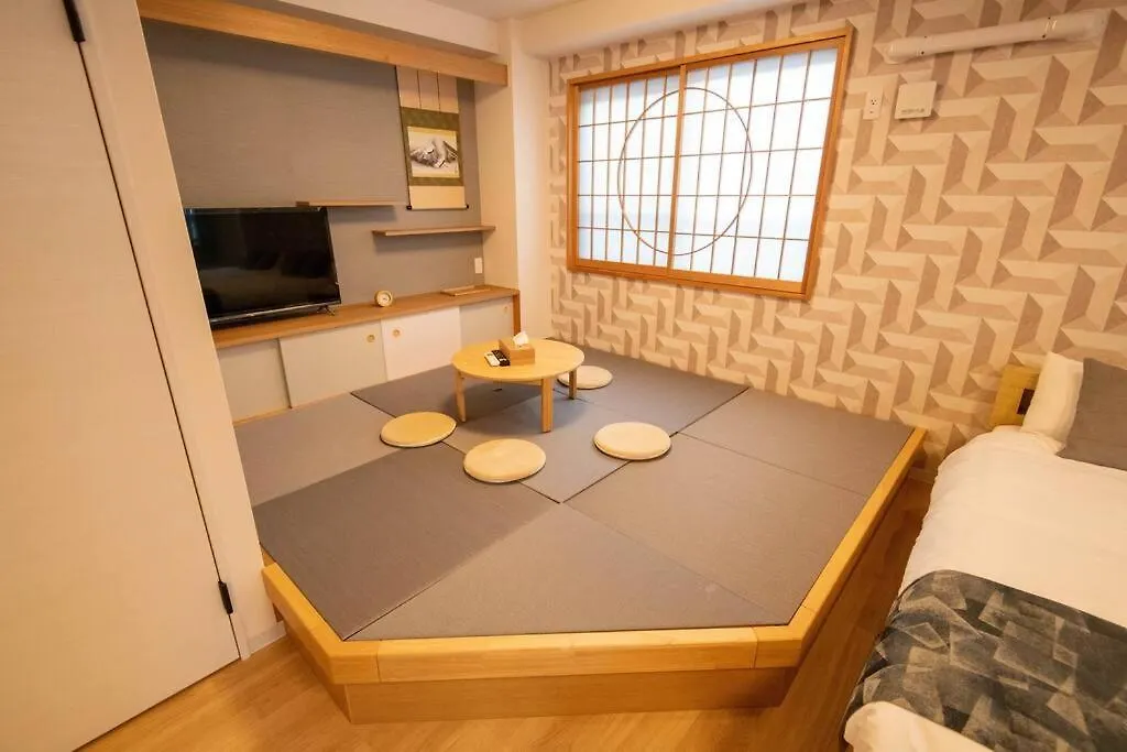 Apartment 浅草禅心居202室 浅草駅徒歩15分 2024年4月ニューオープン 43平米丸貸し切り ダブルベット2台と畳敷き布団2組 家庭式用品設備完備 Tokyo Japan