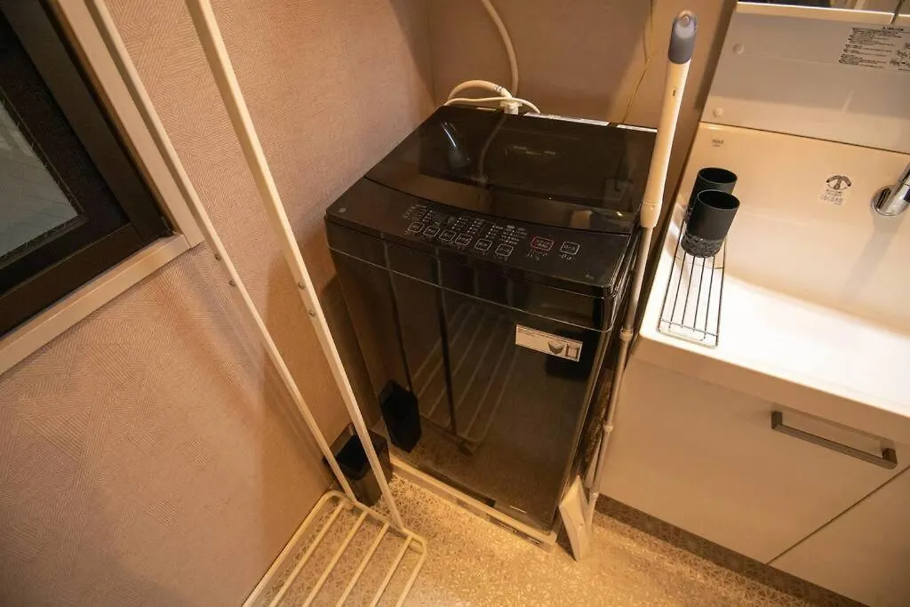 Apartment 浅草禅心居202室 浅草駅徒歩15分 2024年4月ニューオープン 43平米丸貸し切り ダブルベット2台と畳敷き布団2組 家庭式用品設備完備 Tokyo